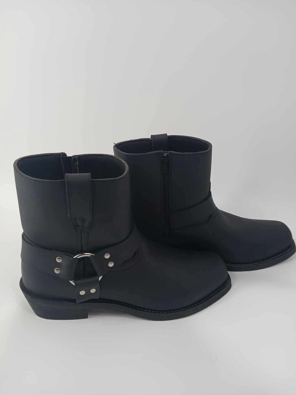 Dingo Calgary ankle leather harness boots